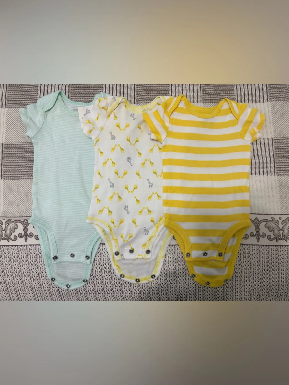 Baby Short-Sleeve Onesie Set - Yellow, Mint & White